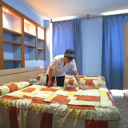 Hostal Xarau 塞丹约拉·德尔·瓦勒 外观 照片