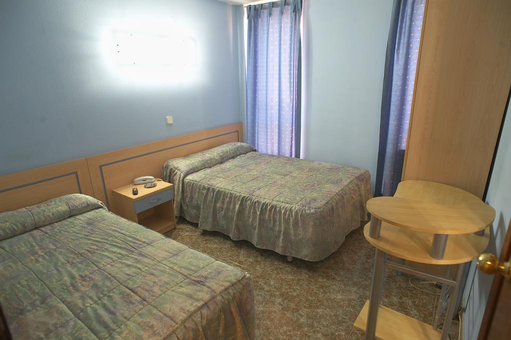 Hostal Xarau 塞丹约拉·德尔·瓦勒 客房 照片